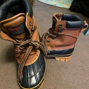 Toddler’s boots